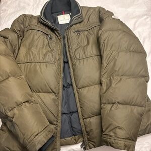 Moncler puffer